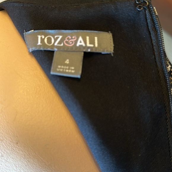 Roz Ali size 4 midi dress - Picture 3 of 5